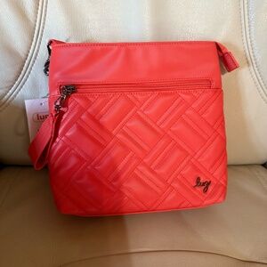 Lug Double Dip Satin Luxe VL in Papaya